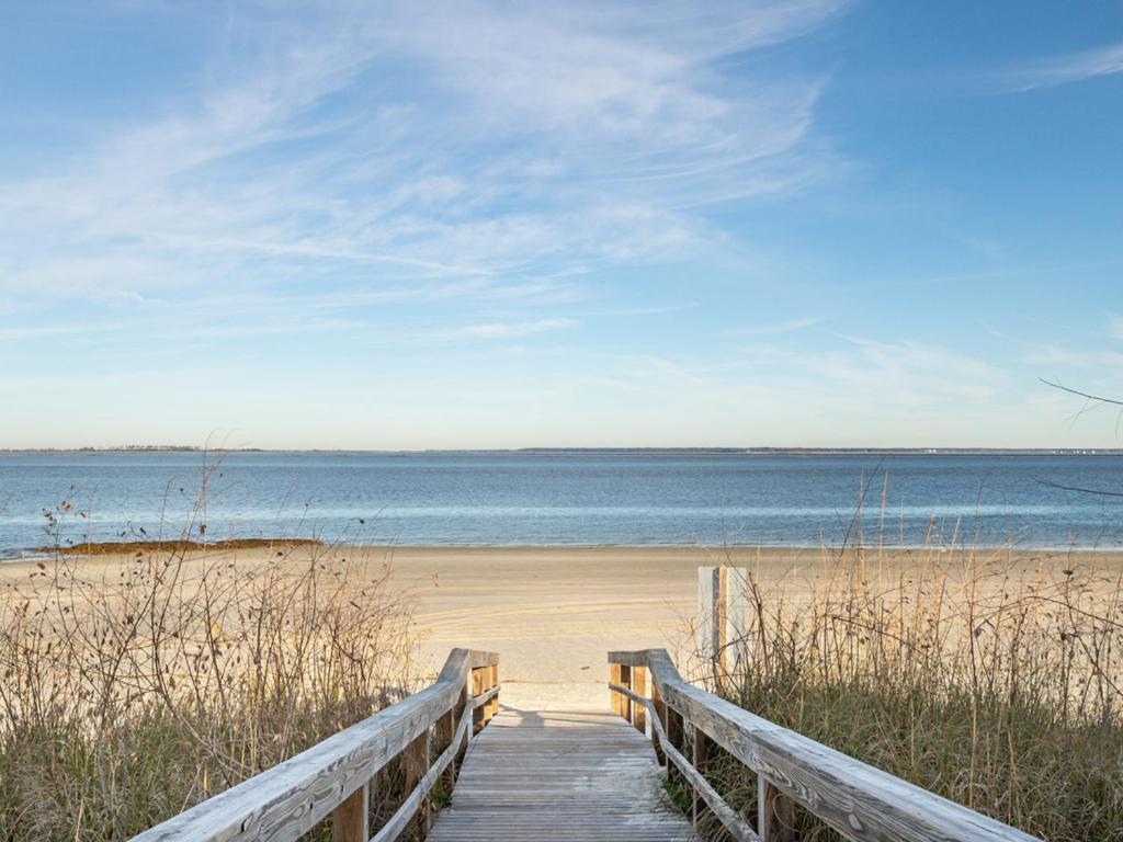 Апартаменти Beach Racquet A127 Tybee Island Екстер'єр фото